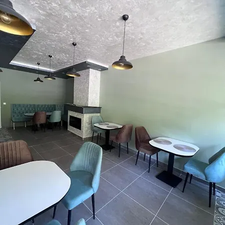 Apartment Cafe Braun *