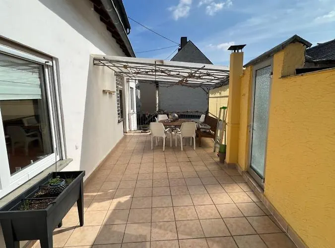 Apartment Cafe Braun *