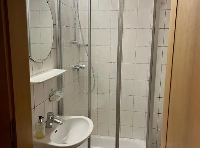 Cafe Braun アパート Löf