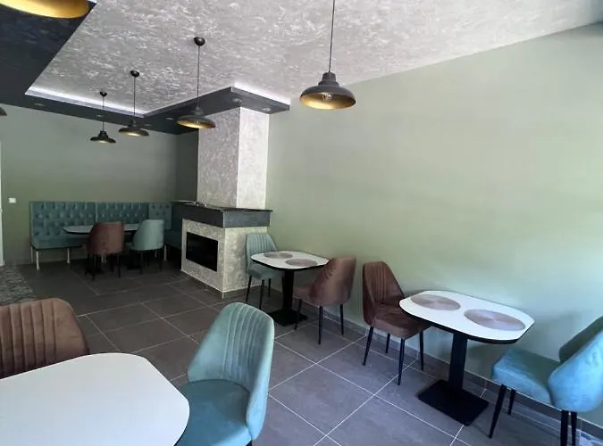Apartment Cafe Braun *