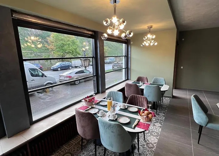 Apartment Cafe Braun *